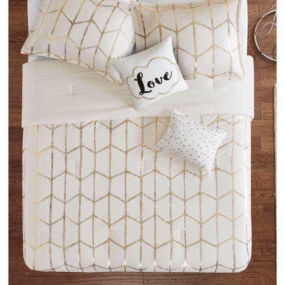 Reina Reversible 5 Piece Quilted California King Coverlet Set Includes 2 Pillows - Picture 2 of 5